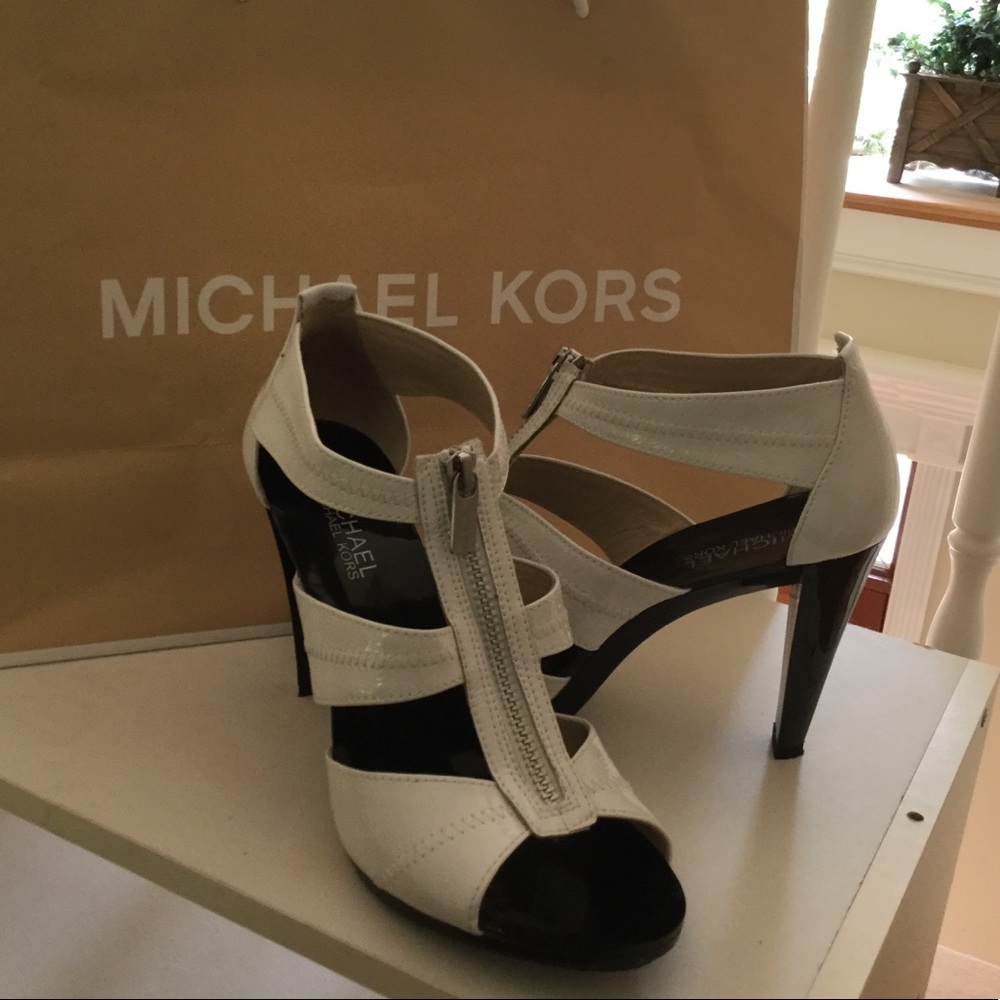 Michael Kors Berkeley Heels
